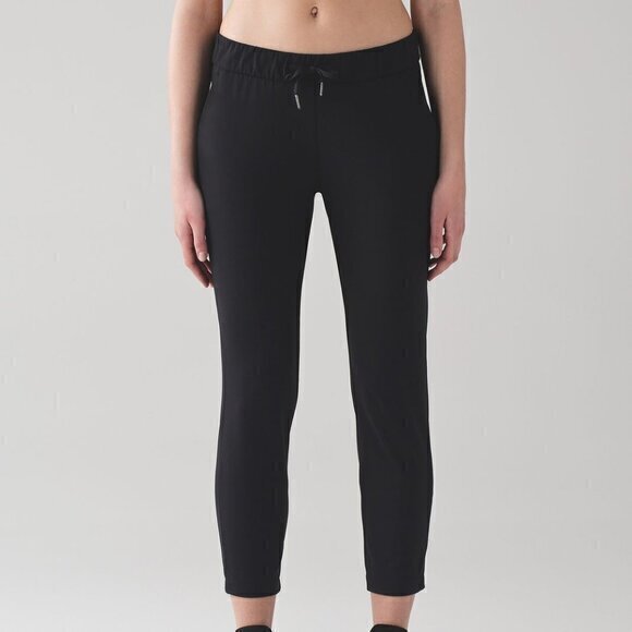 lululemon athletica Women's Black On The Fly Pant Leggings 28" - Size 6‎ - Picture 1 of 5